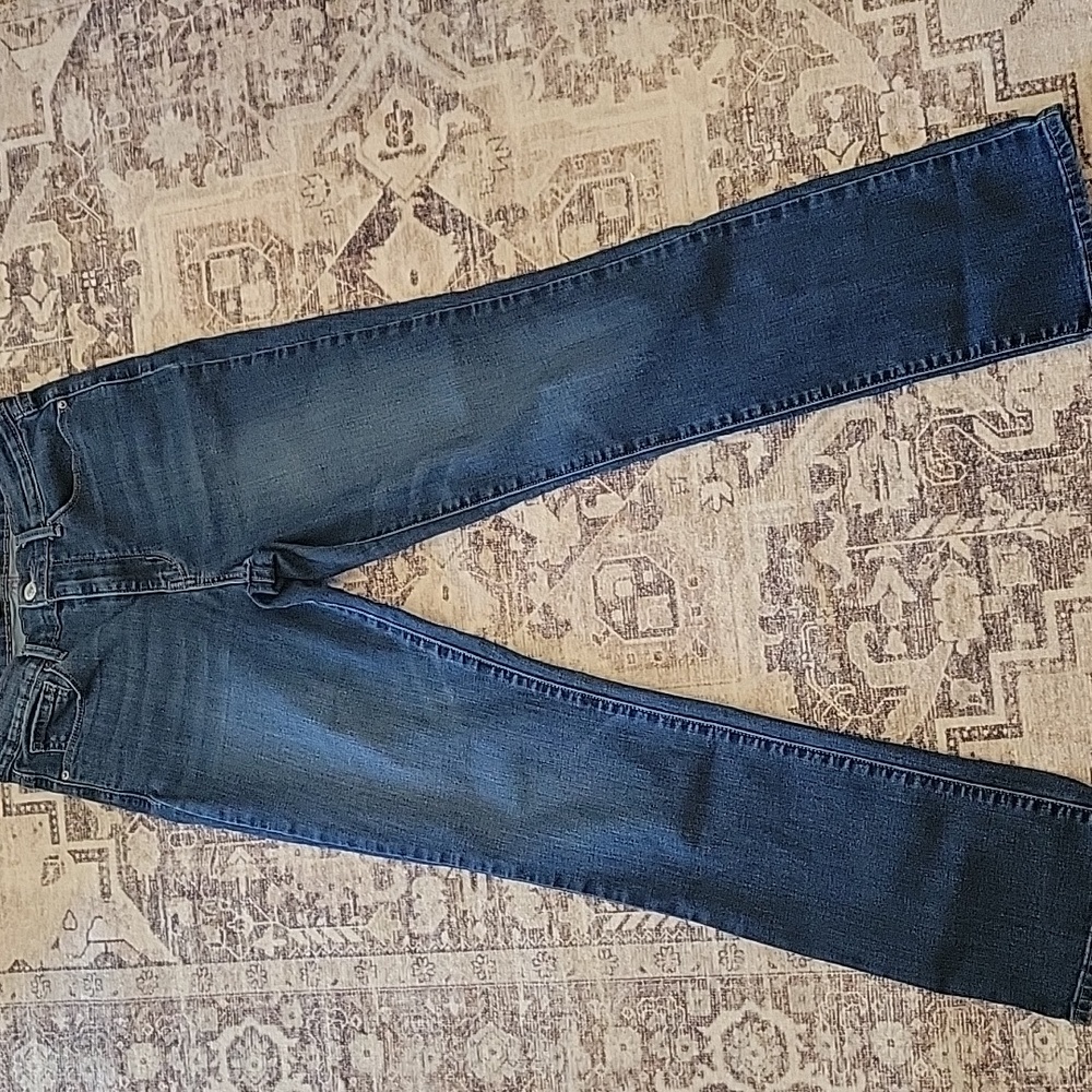 Levi's Women's Straight Leg Jeans in Dark Blue